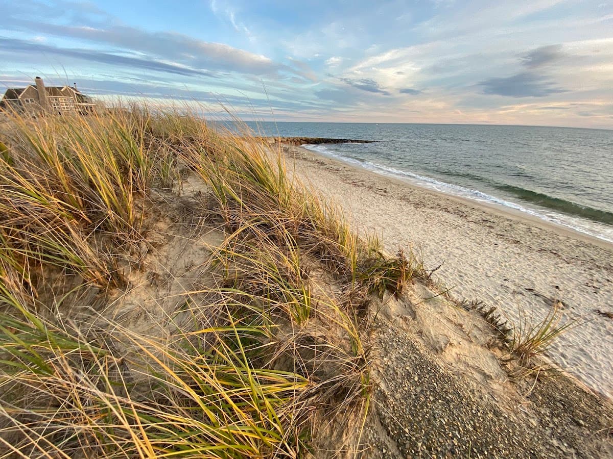 Glendon Road Beach beach in Dennis, Massachusetts