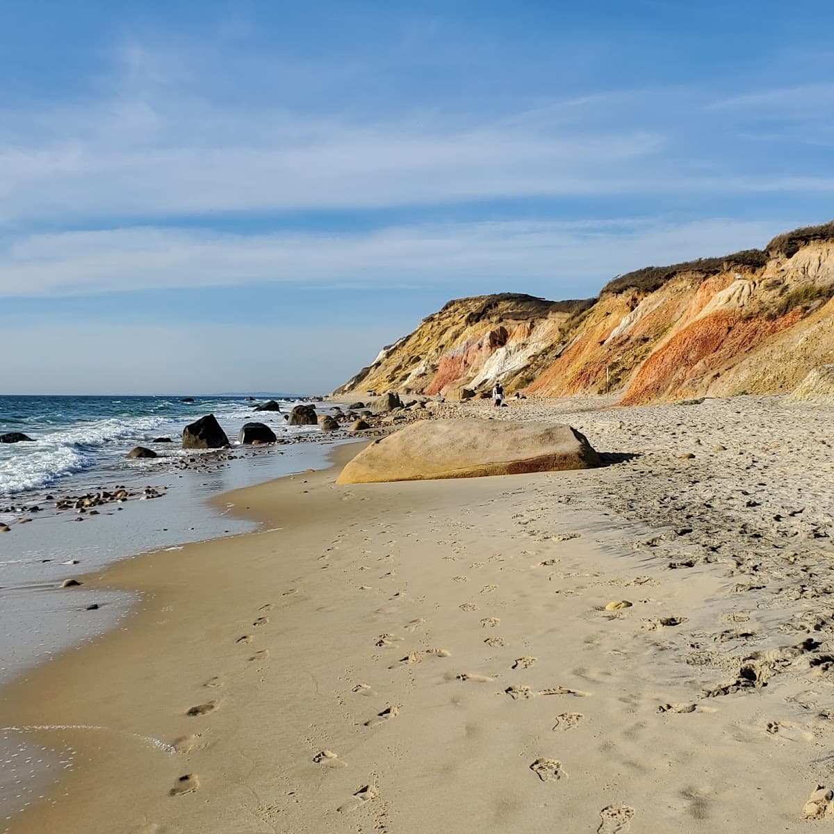 Moshup Beach (public) beach in Martha's Vineyard, Massachusetts